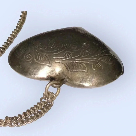 Vintage Large Silver Puffed Etched Heart Pendant with Curb Chain 24” - Picture 6 of 13